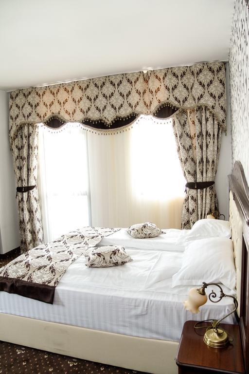 Pik Elegance Hotel Ploiesti Bilik gambar