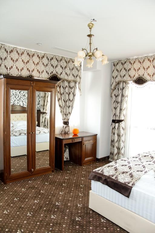 Pik Elegance Hotel Ploiesti Bilik gambar
