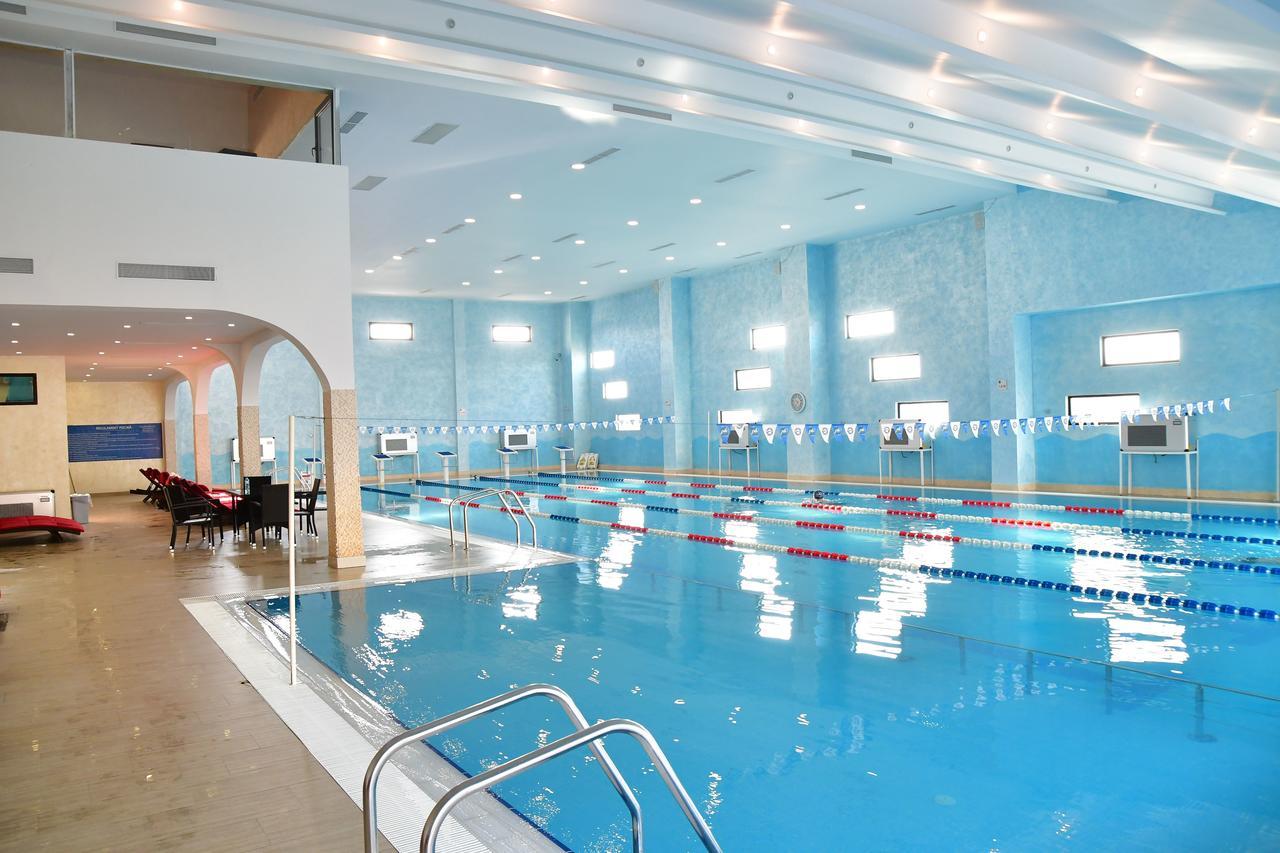 Pik Elegance Hotel Ploiesti Luaran gambar