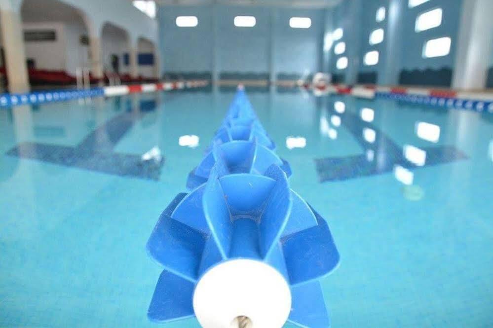 Pik Elegance Hotel Ploiesti Luaran gambar